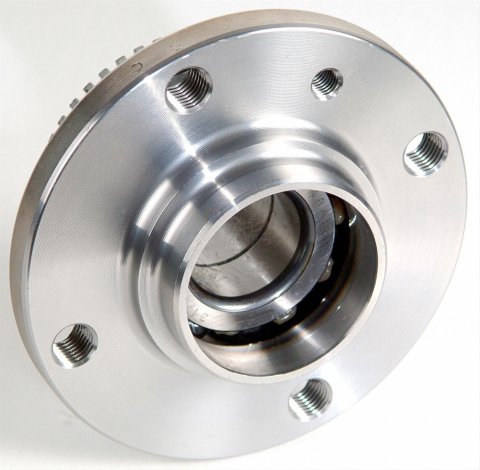 MOOG 84-91 BMW 318i Front Hub Assembly