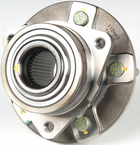 MOOG 2005 Chevrolet Equinox Front Hub Assembly