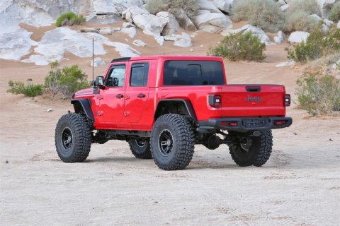 Fabtech 2020 Jeep Gladiator 4WD 5in Crawler Long Arm Component Box