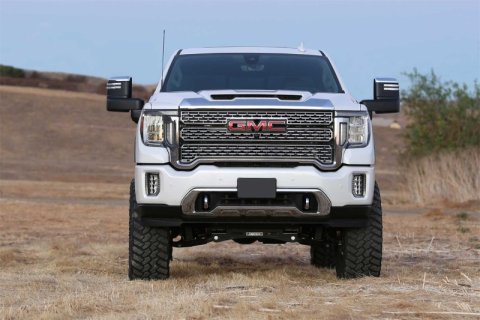 Fabtech 2020 GM 3500HD 4WD 6in Lift System - Component Box 3