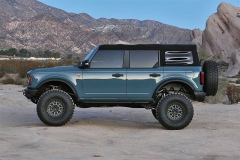 Fabtech 21-24 Ford Bronco 5in Lift System - Component Box 1