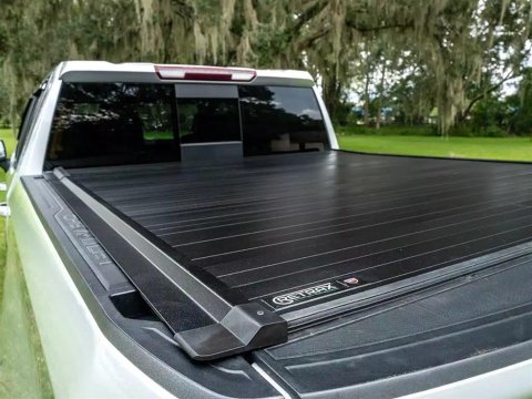 Retrax 14-18 Chevrolet/GMC / 2015+ 2500/3500 / 2019 1500 Legacy/Ltd. (5.8ft. Bed) Retrax IX