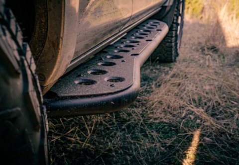 Cali Raised 05-23 Toyota Tacoma Step Ed Rock Sliders - Double Cab Short Bed Wi Kick Out/Yes Powder