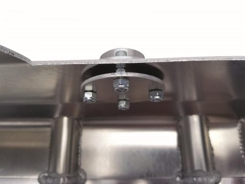 Moroso -8An Female Non Weld-On Valve Cover Fitting w/Baffle