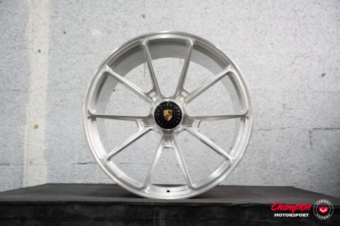 Vossen X Champion RS92 21X9 / ET44 / Brushed Gloss Clear Wheel- Centerlock / 911 Turbo 991 - Front