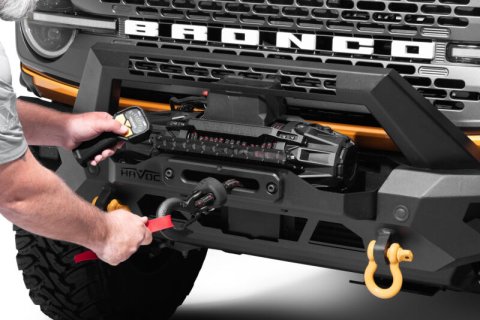 RealTruck Universal Traction Recovery 13K Winch - Black