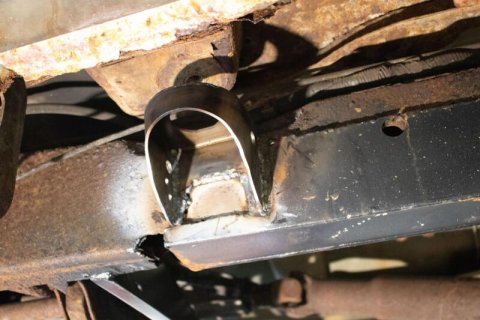 Rust Buster Avalanche/Suburban/Yukon Center Body Frame Mount