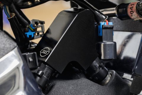 S&S Cycle 2018+ M8 Softail Models Billet Fuel Rail Kit