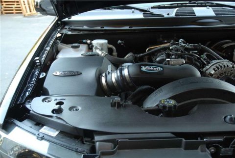 Volant 05-08 Chevrolet Trailblazer / GMC Envoy 5.3L V8 Pro5 Closed Box Air Intake System