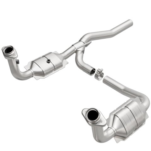 MagnaFlow Direct Fit Catalytic Converter 07-11 Dodge Nitro 4.0L