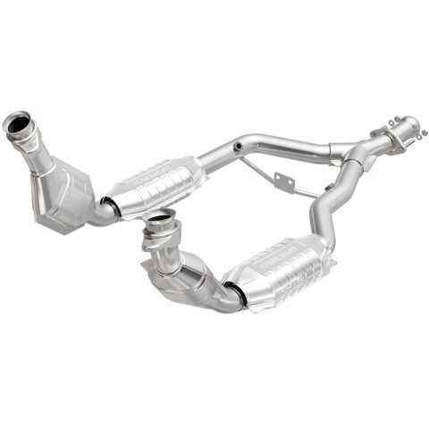 MagnaFlow Direct Fit Catalytic Converter 96-98 Ford Mustang 3.8L
