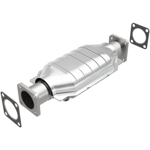 MagnaFlow California Direct Fit Catalytic Conv 75-82 Chevrolet LUV 1.8L / 86-91 Isuzu Trooper 2.3L