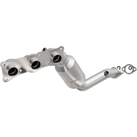MagnaFlow Direct Fit Catalytic Converter 2008-2010 BMW 528i/528i xDrive 3.0L Underbody