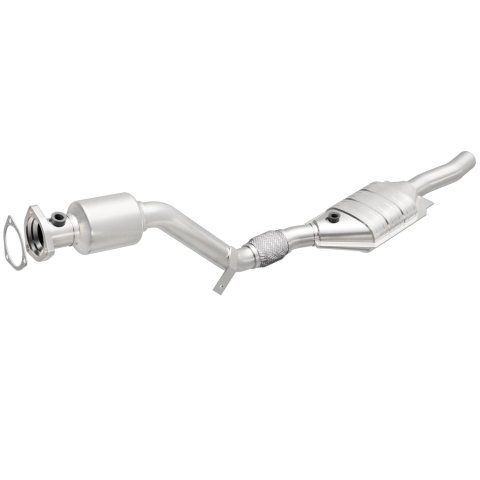 MagnaFlow Direct Fit Catalytic Converter 03 Volkswagen Passat 2.8L