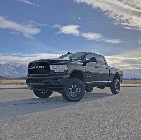 Tuff Country 19-23 Dodge Ram 2500 4x4 3in Lift w/Front Shock Extension Brackets Kit