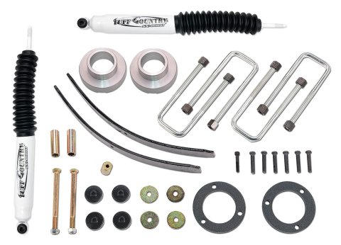 Tuff Country 15-18 Toyota Hilux 4x4 3in Lift Kit (SX8000 Shocks)