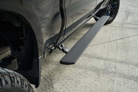 Body Armor 4x4 15-24 Ford F-150 Crew Cab (Excl. Raptor) E-Power Board Steps - Black