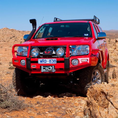 ARB Bull Bar Suit Flares Arbfog Mk2 Hilux 05-11 (Fit Kit NOT Included)