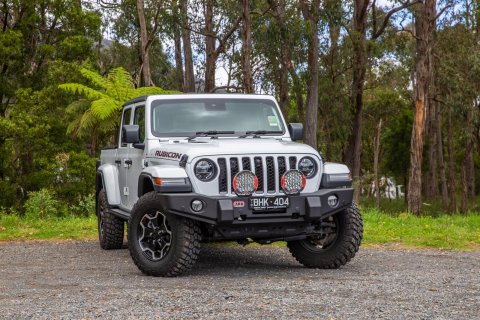 ARB 18-21 Jeep Wrangler JL / 20-21 Jeep Gladiator JT Front Winch Bumper