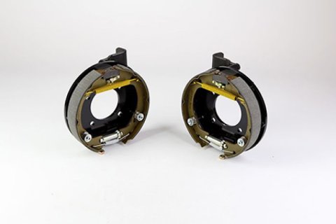 Wilwood Brackets (2) - Disc/Drum 12 Bolt Chevy Spcl 2.81in Offset (Less Caliper Brackets)