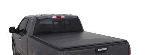 Lund 19-23 Chevrolet Silverado 1500 (5.5ft. Bed) Genesis Tri-Fold Tonneau Cover - Black