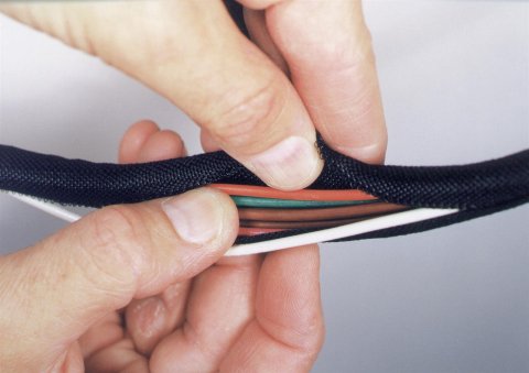 Russell Performance 3/16in Wire and Hose Protection (10ft Length)