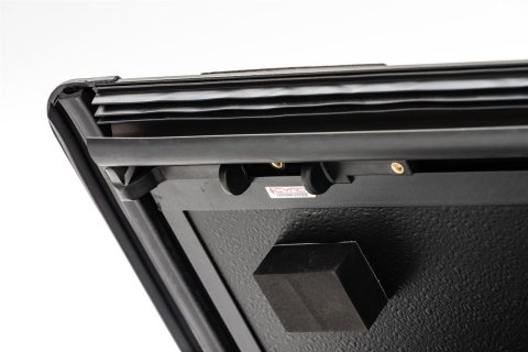 LEER 04+ Ford F-150 HF350M 6Ft 6In Tonneau Cover - Folding Full Size Standard Bed