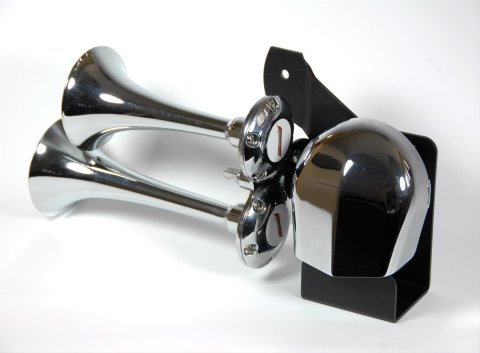 Kleinn 79-24 Harley-Davidson Horns w/ Cowbell Horn Cover