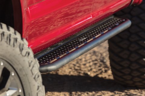 Go Rhino 09-19 Ram 1500 Dominator Extreme D6 SideSteps Complete Kit w/SideStep + Brkts (1x gorD60087T, 1x gorD64205TK)