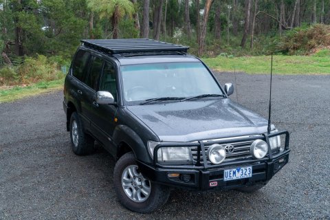 ARB 72in x 51in BASE Rack with Mount Kit Deflector and Trade Rails (1x arb1770030, 1x arb17913010, 1x arb1780120)