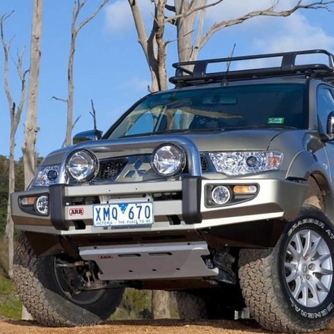 ARB Bumper/Fitting Kit Bundle 3935300 (1x arb3935300, 1x arb6173178)