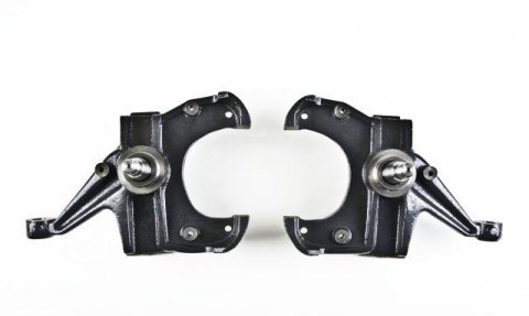 Belltech Front Spindles 3200 Spindles, Ductile Iron, 3 in. Drop, Chevy, GMC, Fits 1.00 in. Thick Rotors, Pair