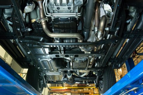 Pypes HGC Exhaust Systems SJJ25S Jeep Wrangler JL 2.5" high ground clearance cat back system with Street Pro Touring muffler. Contructed of 304 stainless steel backed by Lifetim