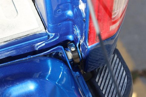 Dee Zee Tailgate Locks DZ97970 GATE GUARDIAN TRUCK TAILGATE LOCK (UNIVERSAL)