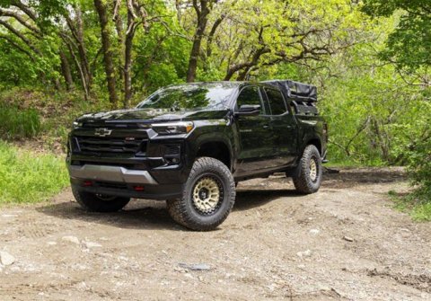 ReadyLift Suspension SST Lift Kits 62-33340 Lift, 2.1 Kit, 3.0 in. Front/ 1.0 in. Rear, Upper Control Arms, Falcon Coilover/Shocks, Leaf Spring Block, Chevrolet, Kit