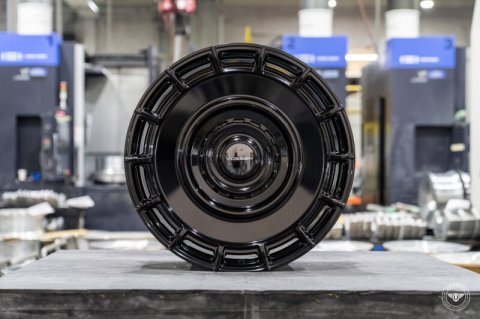 Vossen Forged X Urban UV-5 / 23X10 / ET32 / 5x120 / Gloss Black / Range Rover Fitment
