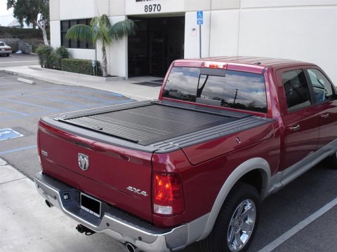 Truck Cover USA American Roll Tonneau Covers CR304MT Cover, Cover, Retractable, Hard Style, Aluminum, Textured Black, Matte Black Rail, 5 1/2 ft. Bed, Without RamBox, Ram 1500, Each
