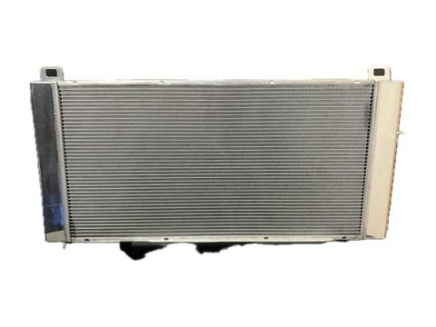 Radiator - 41.6 in W x 21.4 in H x 5.9 in D - Single Pass - Driver Side Inlet - Passenger Side Outlet - Aluminum - Polished - GM Fullsize Truck 1999-11 - Each