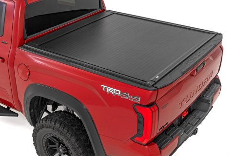 Tonneau Cover - Retracting - Powered - Remote Included - Aluminum - Black - 5 ft 7 in Bed - Toyota Fullsize Truck 2022-25 - Kit