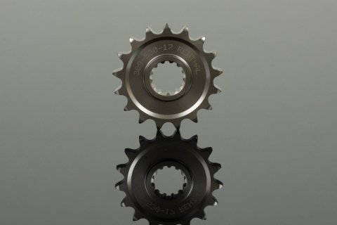Renthal 25+ Yamaha Tenere/ MT-07 Front Sprocket 520-15P Teeth