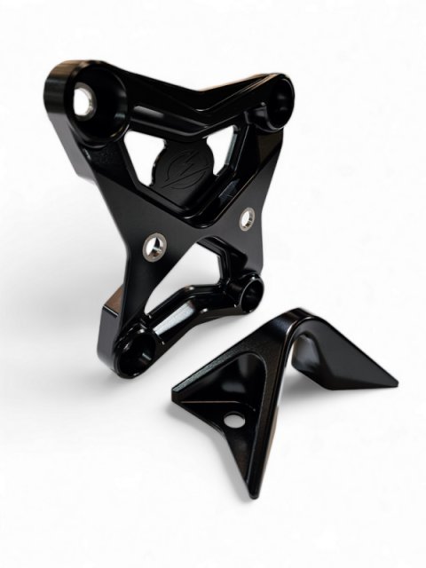 Elektric Offroad 2017-2021 Can Am X3 Maverick Volt Radius Rod Plate Anodized Black