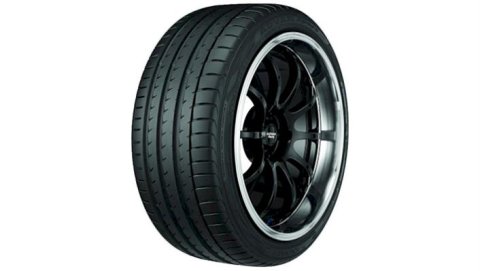 Yokohama Advan Sport V105W Tire - 295/35ZR20 105Y