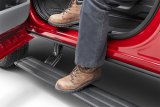 AMP Research 22-24 Chevrolet/GMC Silverado/Sierra 1500 CC & 2024 2500/3500HD CC PowerStep Vision thumbnail 2