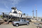BAK 00-06 Toyota Tundra Double Cab 6ft 2in Bed BAKFlip G2 thumbnail 4