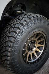 ICON Compression 17x8.5 6x5.5 0mm Offset 4.75in BS 106.1mm Bore Bronze Wheel thumbnail 3