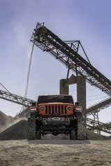 Rugged Ridge Venator Front Bumper 18-20 Jeep Wrangler JL/JT thumbnail 3
