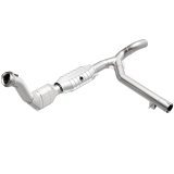 MagnaFlow Direct Fit Catalytic Converter 99-00 Ford Exped 4.6L thumbnail 1