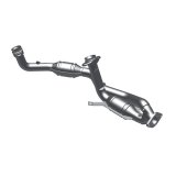 MagnaFlow Direct Fit Catalytic Converter 96-99 Taurus 3.4L Front C thumbnail 2
