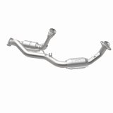 MagnaFlow Direct Fit Catalytic Converter 96-99 Taurus 3.4L Front C thumbnail 3
