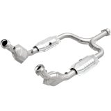 MagnaFlow Direct Fit Catalytic Converter 2003 Ford Mustang 3.8L thumbnail 1